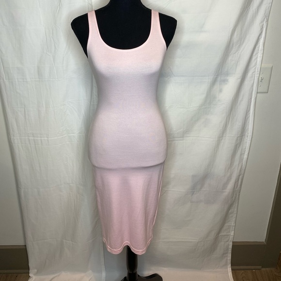 Little Pink Dress - Picture 2 of 6